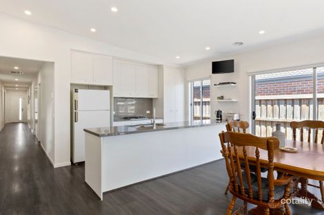 Property photo of 8 Bianca Crescent Greenvale VIC 3059