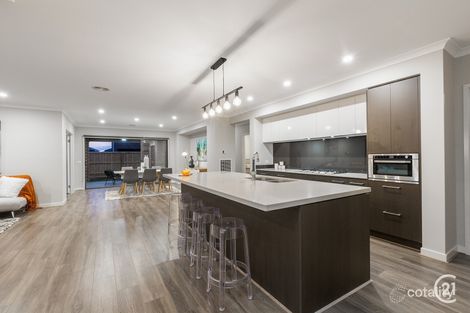 Property photo of 15 Brinkerhoff Crescent Point Cook VIC 3030
