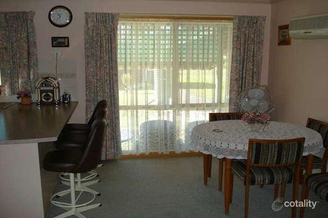 Property photo of 8 Williamson Court Carisbrook VIC 3464