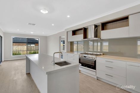 Property photo of 68 St Georges Boulevard Mickleham VIC 3064