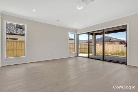 Property photo of 68 St Georges Boulevard Mickleham VIC 3064