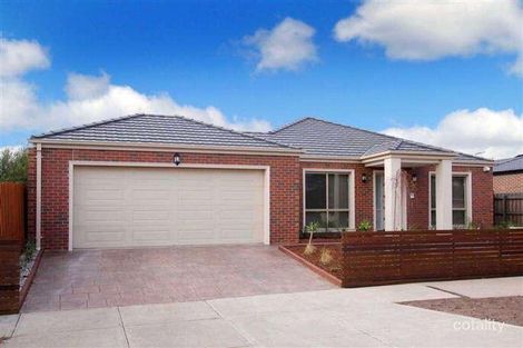 Property photo of 8 Exhibition Parade Taylors Hill VIC 3037