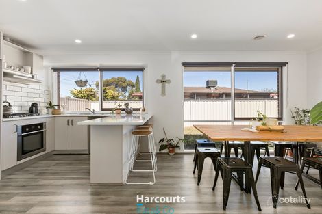 Property photo of 15 Banbury Crescent Craigieburn VIC 3064