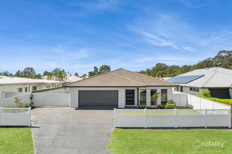 11 Sylvie St, Pelican Waters, QLD 4551