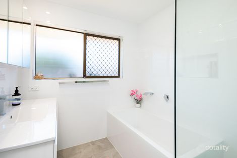 Property photo of 1/20 Warrie Close Paradise Point QLD 4216