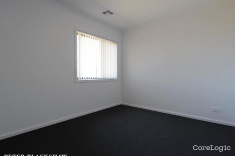 Property photo of 10 Flint Street Googong NSW 2620