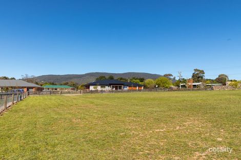 Property photo of 3 Shirley Park Lane Woodend VIC 3442