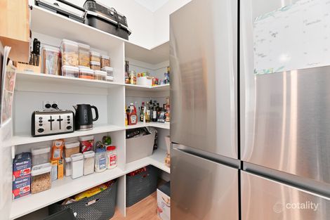 Property photo of 6 Brolga Street Clyde North VIC 3978