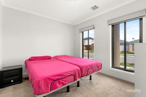 Property photo of 3 Yolen Street Officer VIC 3809