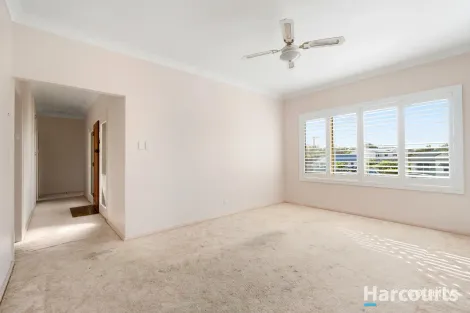 Property photo of 4 Ada Street Mount Hutton NSW 2290