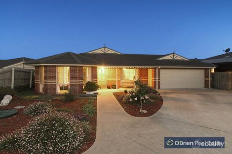 Property photo of 17 Walmac Close Tooradin VIC 3980
