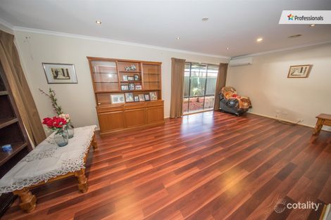 Property photo of 33 Gleneagles Drive Melton West VIC 3337