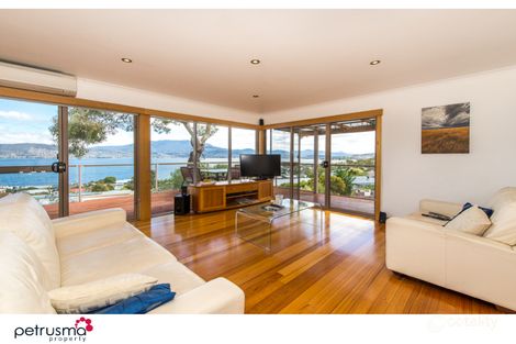 Property photo of 549 Oceana Drive Howrah TAS 7018