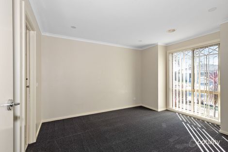 Property photo of 27 Kulkami Way Cranbourne West VIC 3977