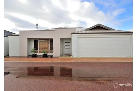 21/15 Crosthwait Cir, Tapping, WA 6065