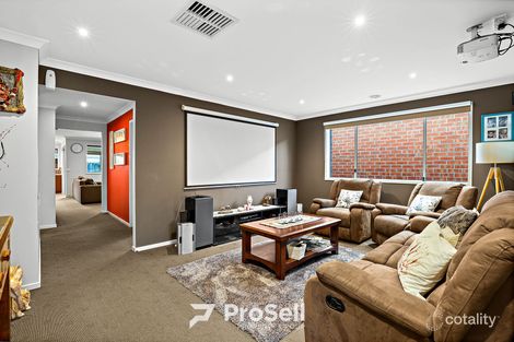 Property photo of 70 Gregson Grove Lyndhurst VIC 3975