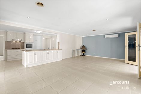 Property photo of 5 Clairmont Avenue Cranbourne VIC 3977