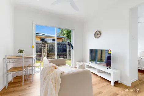 5 Brandon Ct, Kippa-Ring, QLD 4021