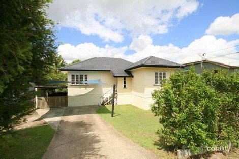 28 Carbethon St, Manly, QLD 4179