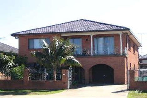 111 Humphries Rd, St Johns Park, NSW 2176