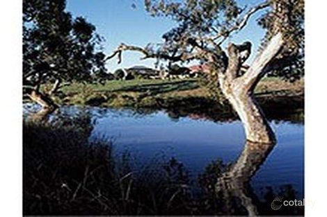 Property photo of 2 Yellow Gum Way Manor Lakes VIC 3024