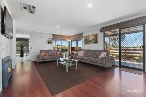Property photo of 8 Honey Myrtle Court Langwarrin VIC 3910