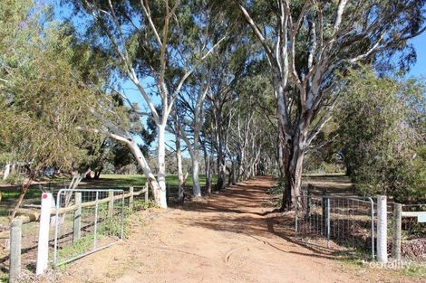 Property photo of 49 Tamma Road Bakers Hill WA 6562