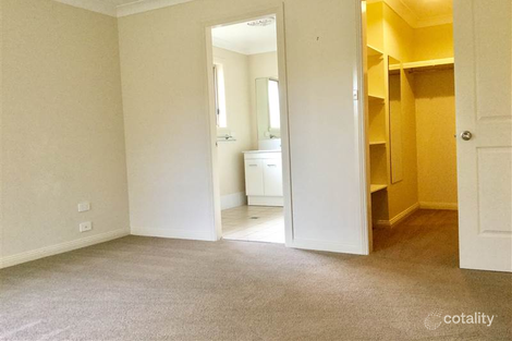 Property photo of 57 Yarrawah Crescent Bourkelands NSW 2650