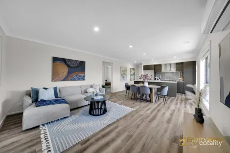 Property photo of 1 Generation Crescent Mambourin VIC 3024