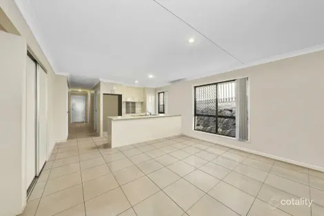 Property photo of 25 Hawkesbury Avenue Pacific Pines QLD 4211