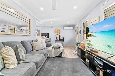 Property photo of 26 Tarawa Road Lethbridge Park NSW 2770