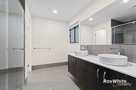 Property photo of 33 Mercy Circuit Park Ridge QLD 4125