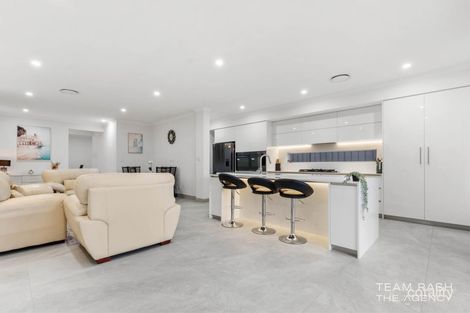 Property photo of 6 Jumilla Way Caversham WA 6055