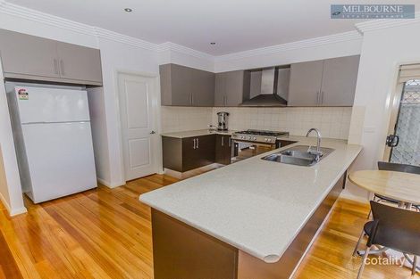 Property photo of 34 Gippsland Way Craigieburn VIC 3064