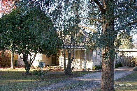 10 Wood St, Woodend, VIC 3442