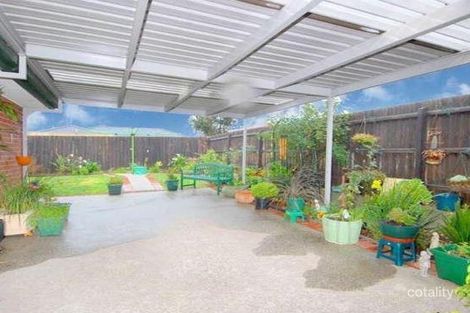Property photo of 1 Tilley Walk Roxburgh Park VIC 3064