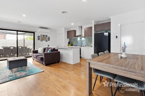 Property photo of 6 Butterscotch Esplanade Manor Lakes VIC 3024