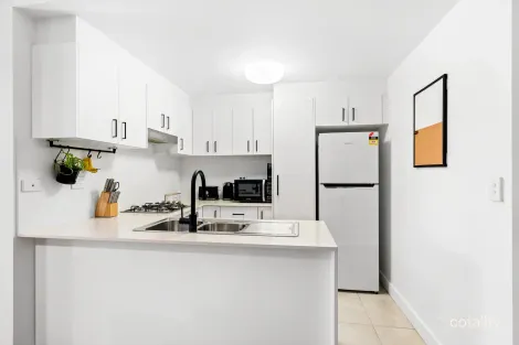 Property photo of 9/26-28 Shackel Avenue Brookvale NSW 2100