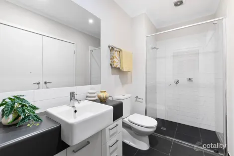 Property photo of 3 Gorman Drive Mill Park VIC 3082