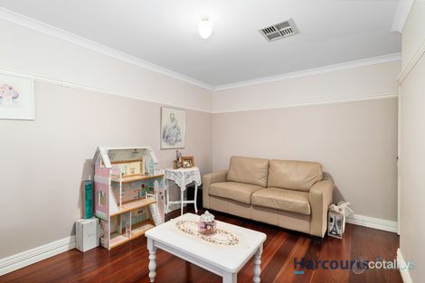 Property photo of 8 Welbeck Road Canning Vale WA 6155