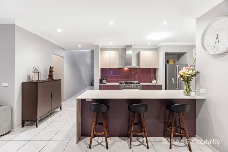 Property photo of 5 Joel Place Mooroolbark VIC 3138
