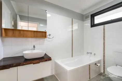 Property photo of 104 Robsons Road Keiraville NSW 2500