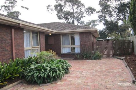 Property photo of 17 Greenwoods Close Dingley Village VIC 3172