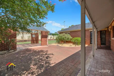 Property photo of 12 Lindsey Place Elderslie NSW 2570