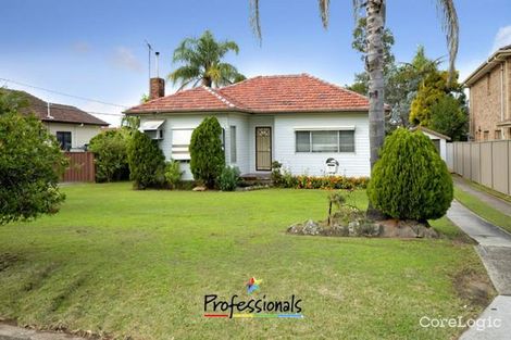 Property photo of 32 Alamein Road Revesby Heights NSW 2212