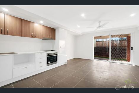 Property photo of 2/8 Dawson Place Brassall QLD 4305