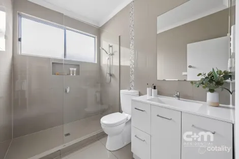 Property photo of 60 Plumpton Avenue Glenroy VIC 3046