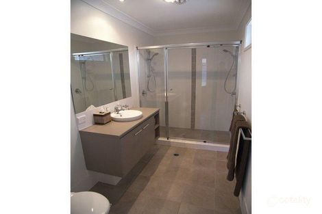 Property photo of 10 Stacey Close Moggill QLD 4070