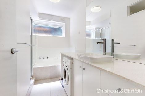 Property photo of 5/9 Tiuna Grove Elwood VIC 3184