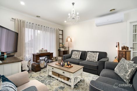 Property photo of 2/41A Yarrowee Street Sebastopol VIC 3356